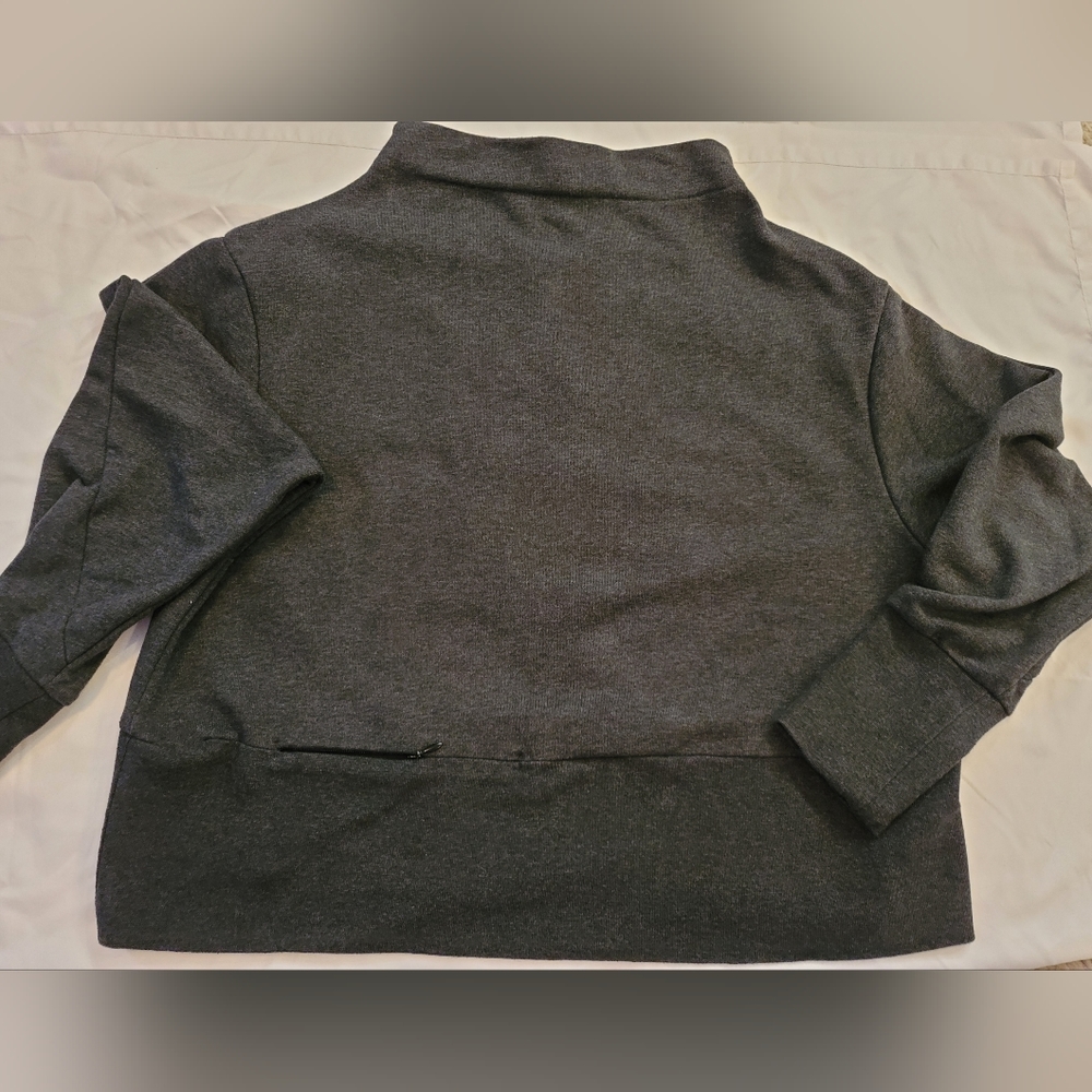 NIKE women's Medium dark grey mock turtle neck cropped sweatshirt. Zip Pocket